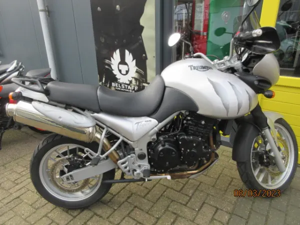 2004 Triumph Tiger 955 I - € 2.999 (1/1)