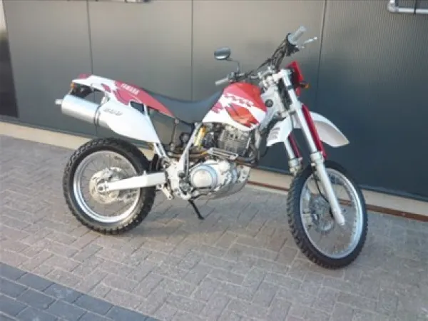 1999 Yamaha TT 600R - € 3.950 (1/1)