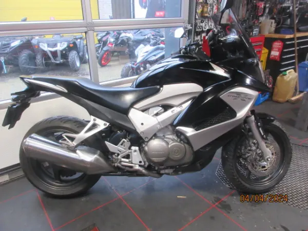 2011 Honda VFR 800X Crossrunner - €5,450 (1/1)