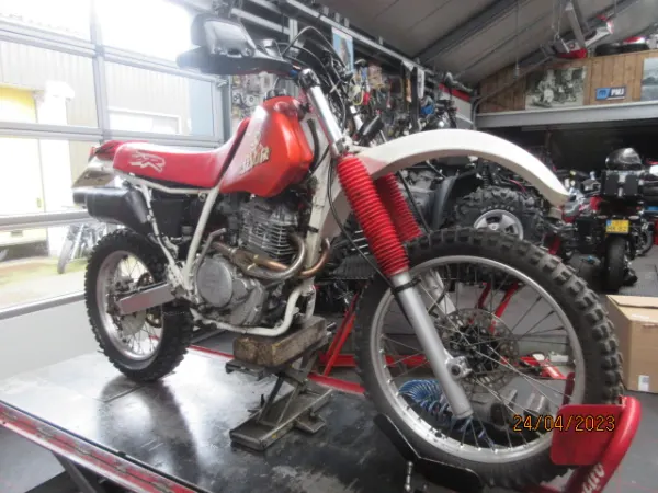 1993 Honda XR600R - €2,900 (1/1)