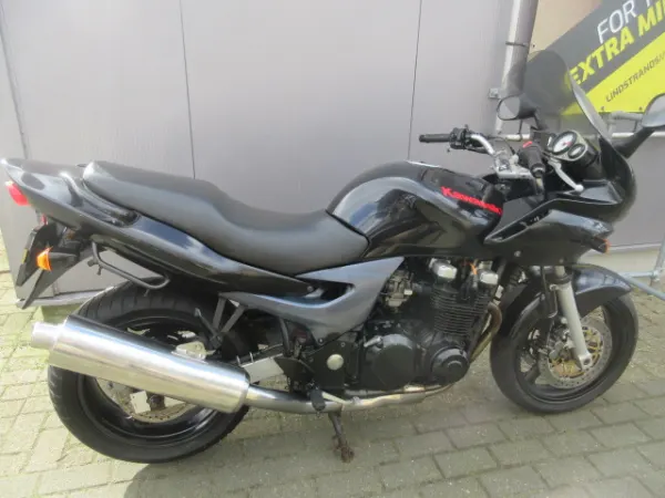 2001 Kawasaki ZR-7S - € 799 (1/1)