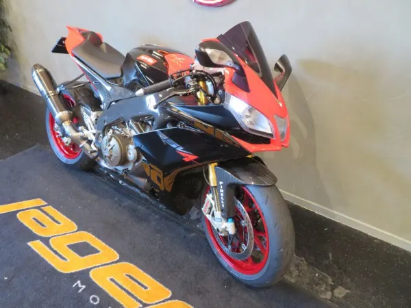 2010 Aprilia RSV 4 Factory - € 8.950 (1/1)