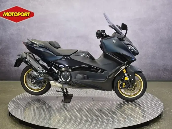 2022 Yamaha T Max Techmax (bj 2022) - € 12.999 (1/1)