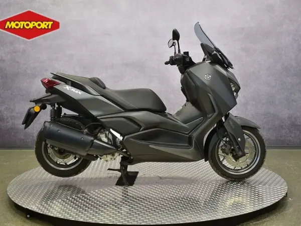 2024 Yamaha X-Max 300 - € 6.299 (1/1)