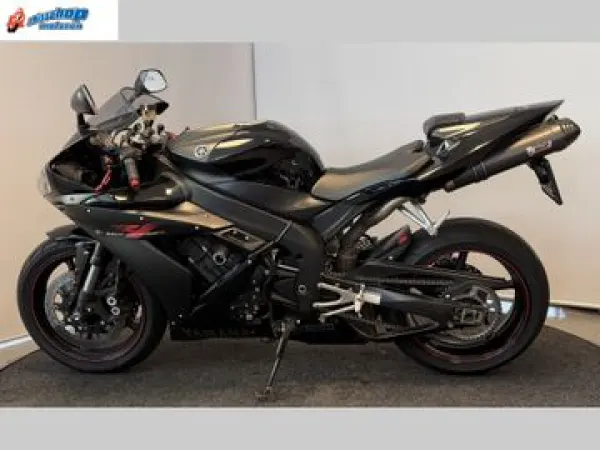 2006 Yamaha YZF R1 - € 6.950 (1/1)