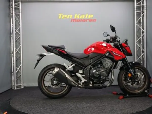2026 Honda CB 500 - € 8.299 (1/1)