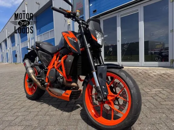 2016 KTM 690 Duke R - Reserved (1/1)