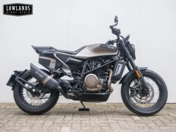 2019 Husqvarna Svartpilen 701 - € 6.995 (1/1)