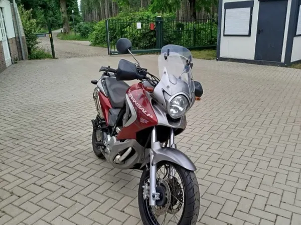 Bouwjaar onbekend Honda XL700V Transalp – 2009 – 57.000 km – Betrouwbare Allro - € 3.700 (1/1)