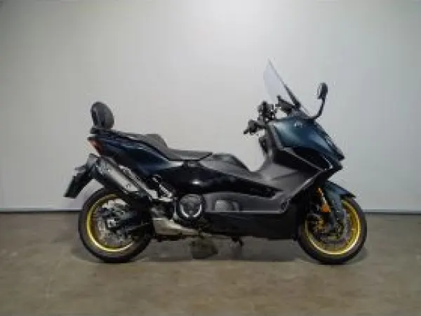 2023 Yamaha Tmax Tech Max - €14,290 (1/1)