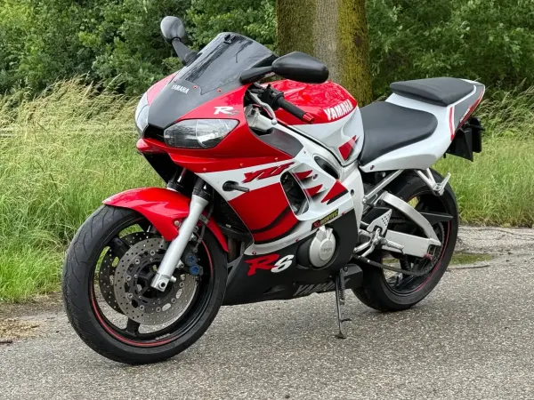 1999 Yamaha YZF-R6 - €2,950 (1/1)