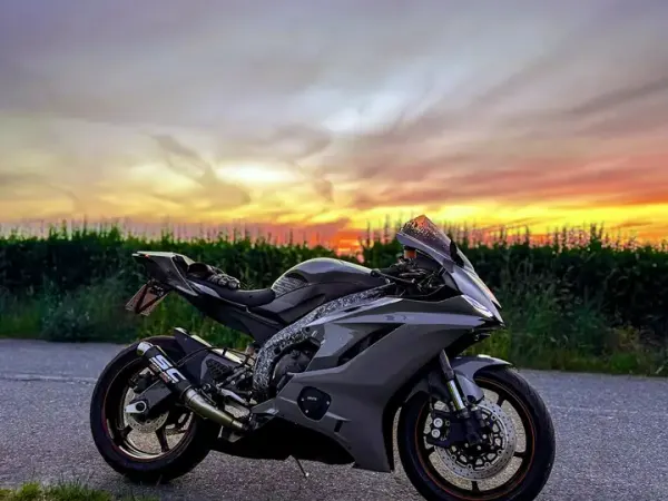 2006 Yamaha YZF-R6 - €11,750 (1/1)