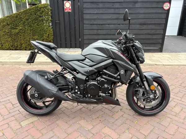 2017 Suzuki GSX-S 750 - € 7.250 (1/1)