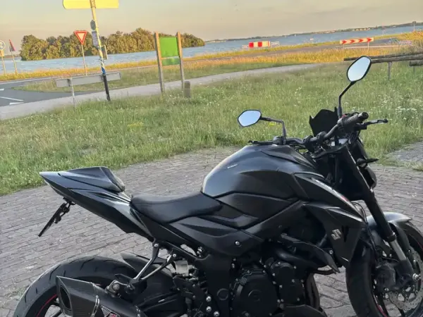 2020 Suzuki GSX-S 750 - € 7.600 (1/1)