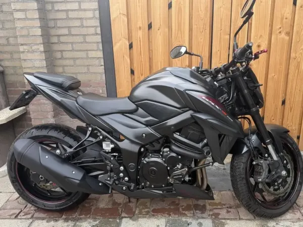 2017 Suzuki GSX-S 750 - € 7.750 (1/1)