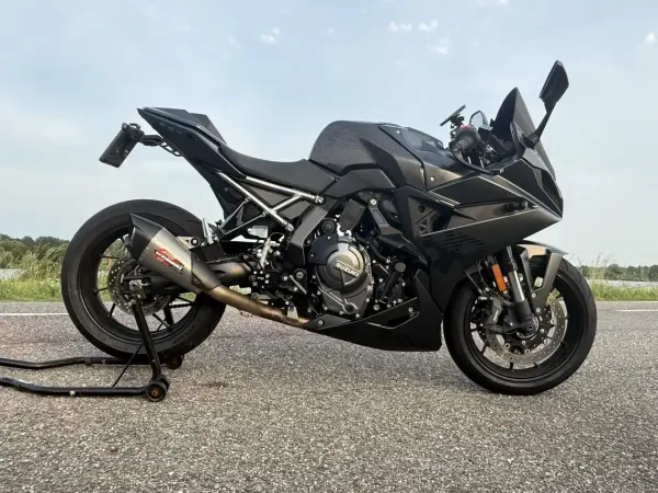 2024 Suzuki GSX 8R - € 10.700 (1/1)