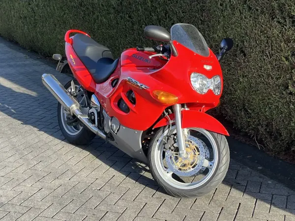 1999 Suzuki GSX 600 - € 1.550 (1/1)
