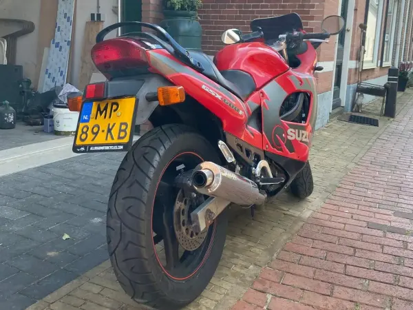 1992 Suzuki GSX 600 - € 2.000 (1/1)