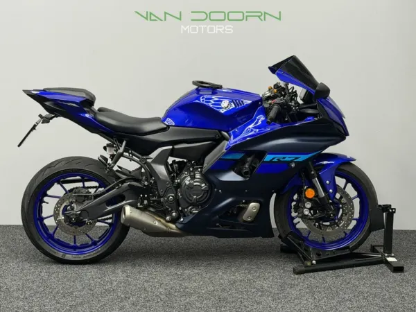 2025 Yamaha R7 - € 9.645 (1/1)
