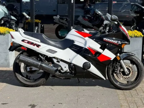1995 Honda CBR 1000 F - Gereserveerd (1/1)