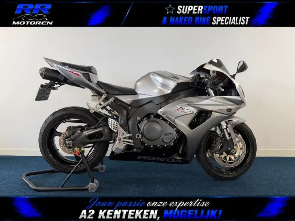 2006 Honda CBR 1000 RR Fireblade - € 6.999 (1/1)
