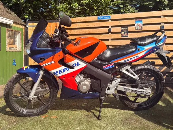 2004 Honda CBR 125 - € 2.000 (1/1)