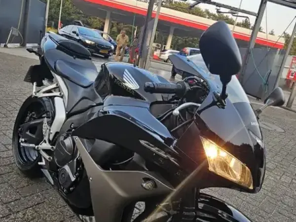 2008 Honda CBR 600 - € 4.500 (1/1)