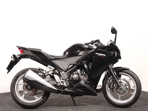 2011 Honda CBR 250 R - € 3.499 (1/1)