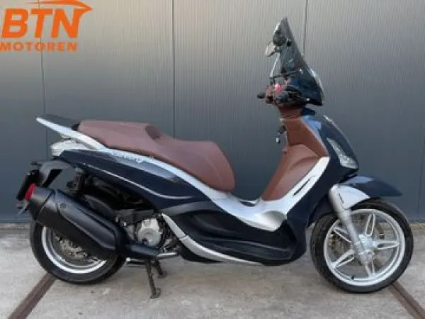 2021 Piaggio Beverly 350 S ABS ASR - € 4.999 (1/1)