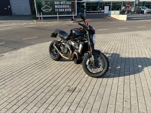 2016 Ducati Monster 1200 - € 9.345 · Bieden (1/1)