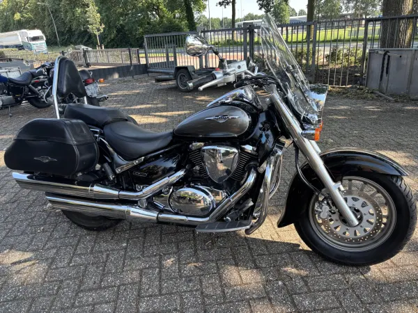 2011 Suzuki Intruder C 800 Classic/LC - €5,500 (1/1)