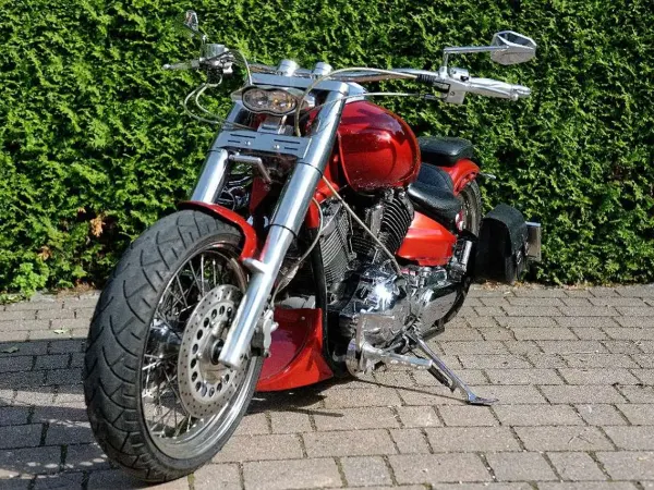 2004 Yamaha XV 1100 - € 4.200 (1/1)
