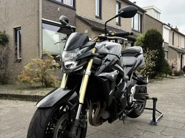 2011 Suzuki GSR 750 - €6,000 (1/1)