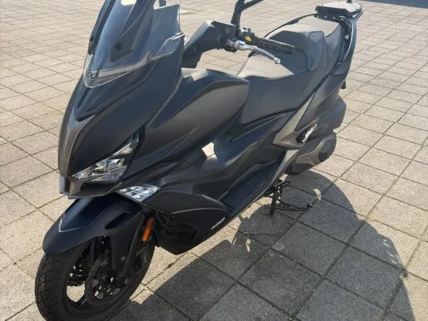 2020 Kymco Xciting 400i ABS Motorscooter-Krachtig en Comfortabe - € 3.600 · Bieden (1/1)