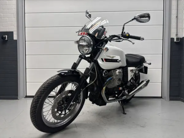 2013 Moto Guzzi V 7 Cafe Classic - €5,750 (1/1)