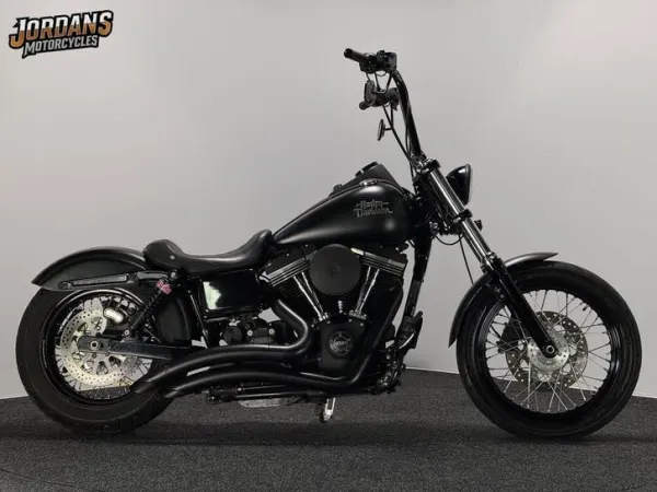 2014 Harley-Davidson Dyna Street Bob Fxdb 103CI (bj 2014) - €12,950 · Bidding (1/1)