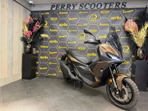 2026 Aprilia SR GT 400 - € 9.499 (1/1)