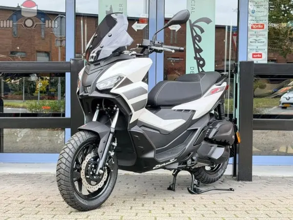 2025 Aprilia SR GT 200 (Wit) Opalescent Light Actie! - € 4.130 (1/1)