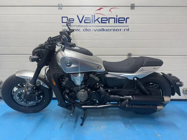 2025 QJMotor SRV 600 V - € 7.990 (1/1)