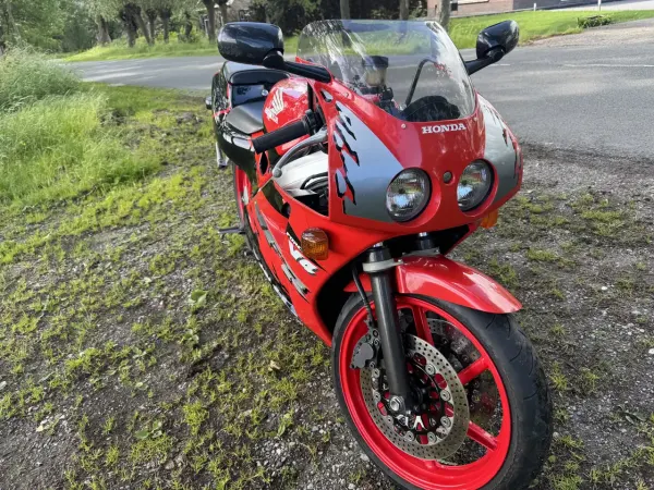 1995 Honda VFR 400 - € 7.395 (1/1)