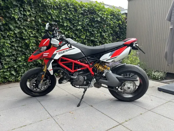 2025 Ducati Hypermotard 950 - €17,750 (1/1)