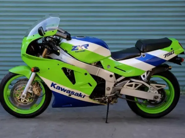 1990 Kawasaki ZXR 750 - € 2.500 (1/1)