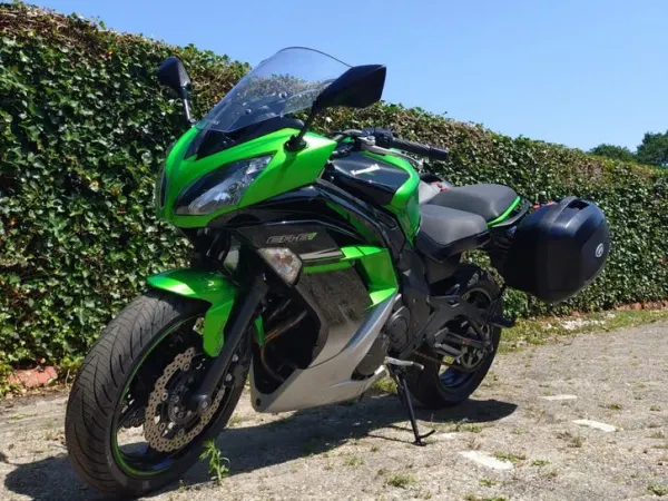 Bouwjaar onbekend Kawasaki ER 6 F - € 6.250 · Bieden (1/1)