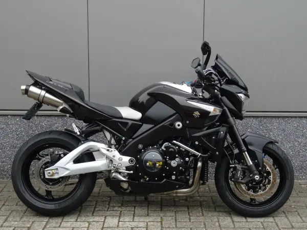 2009 Suzuki B King 1300 - € 8.745 (1/1)