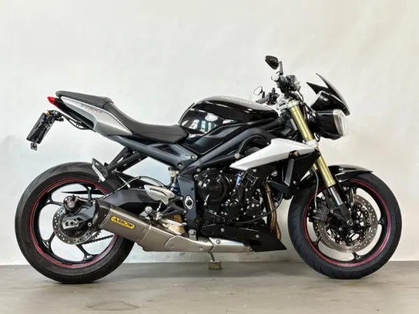2016 Triumph Street Triple 675 ABS 2016 met Onderhoudshistorie - € 5.500 · Bieden (1/1)