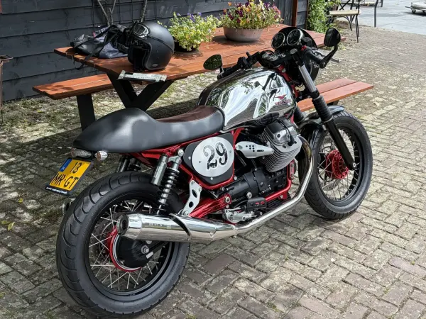 2013 Moto Guzzi V 7 - €6,950 (1/1)