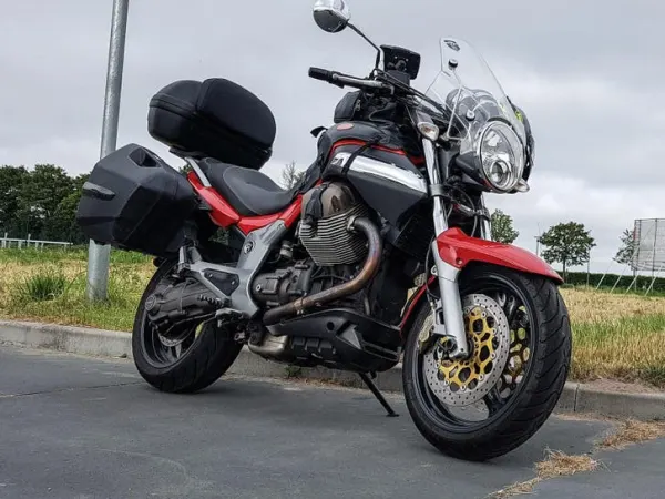 2005 Moto Guzzi Breva 1100-Naked Bike met Cardan - € 3.750 · Bieden (1/1)