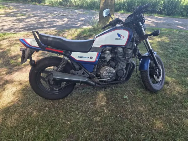 1986 Honda CB 750 - €1,000 (1/1)