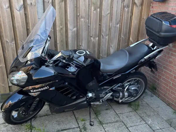 2010 Kawasaki GTR 1400 - € 3.500 (1/1)