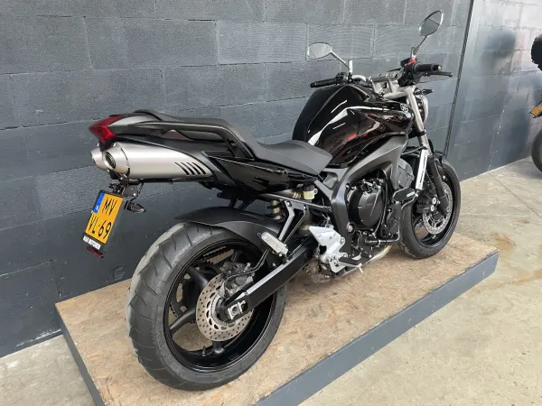 2009 Yamaha FZ 6 Fazer - €3,995 (1/1)